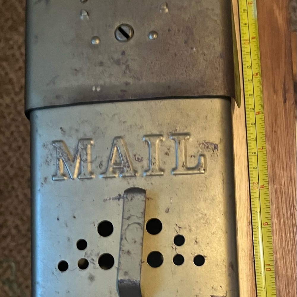 Vintage Brass Colored Decorative Steel Mailbox Norco